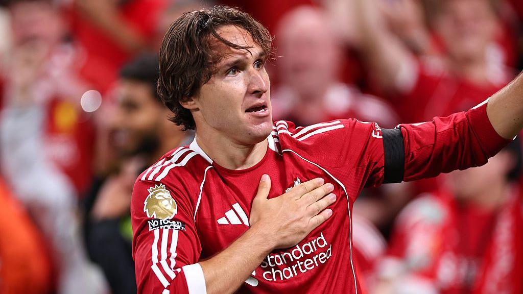 Chiesa Focused on Liverpool Despite Transfer Speculation